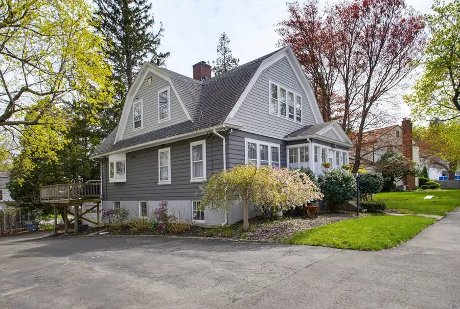 4 Hamill Rd, Worcester, MA 01602 - #2