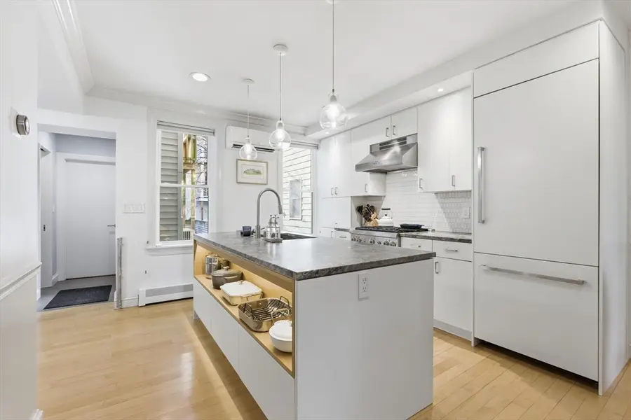 5 Auburn St #1, Boston, MA 02129 - #2