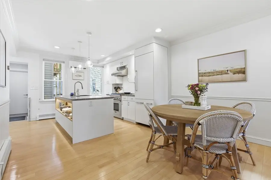 5 Auburn St #1, Boston, MA 02129 - #3