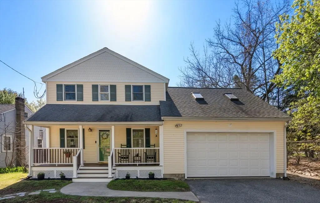 8 Alfred Place, Woburn, MA 01801 - #1