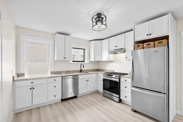 17 Hull St #1, Belmont, MA 02478