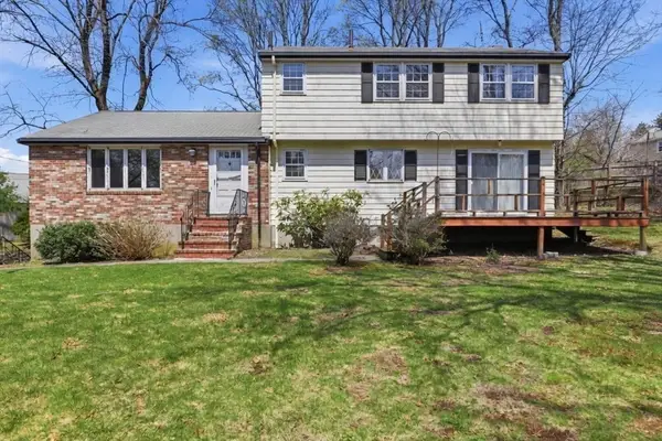 306 Fairmount Ave, Boston, MA 02136