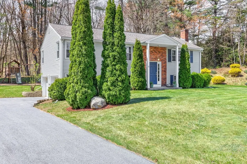 11 Farragut Way, Holden, MA 01520 - #1
