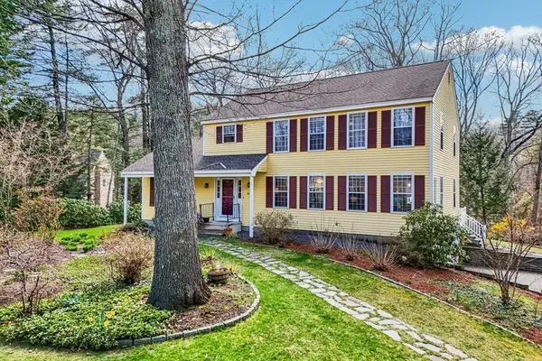 10 Wildwood Rd, Stow, MA 01775