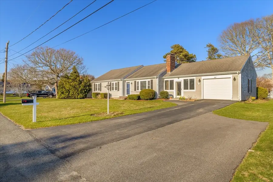8 Captain Percival Rd, South Yarmouth, MA 02664 - #3