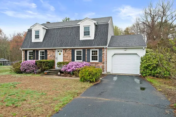 1 Paulene Drive, Franklin, MA 02038