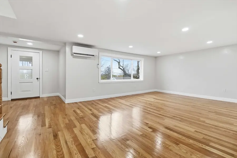 123 Pine Hill Cir, Waltham, MA 02451 - #2