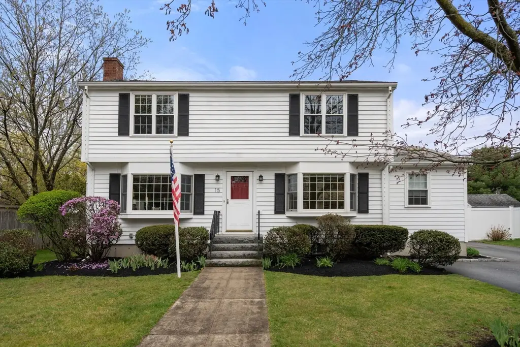 15 Walton St, Wakefield, MA 01880 - #1