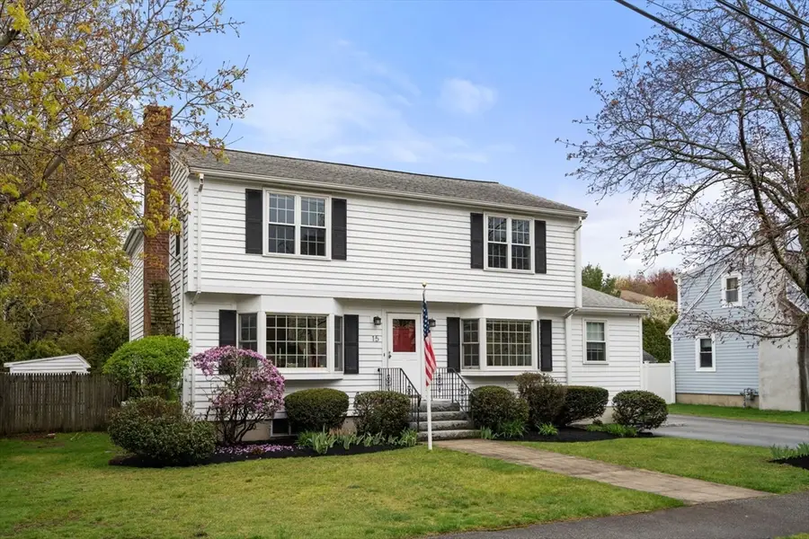 15 Walton St, Wakefield, MA 01880 - #2