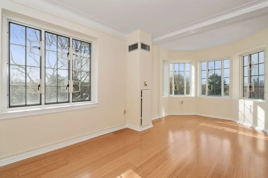 20 Chapel St #B908, Brookline, MA 02446 - #2