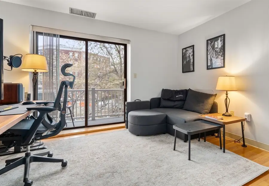 84 Gainsborough St #206W, Boston, MA 02115 - #3