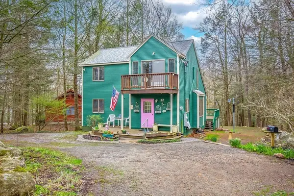 32 Woodchuck Hollow, Tolland, MA 01034