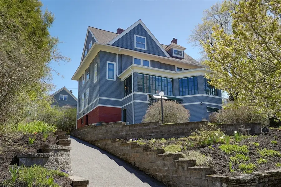 13 Maplewood Rd, Worcester, MA 01602 - #2