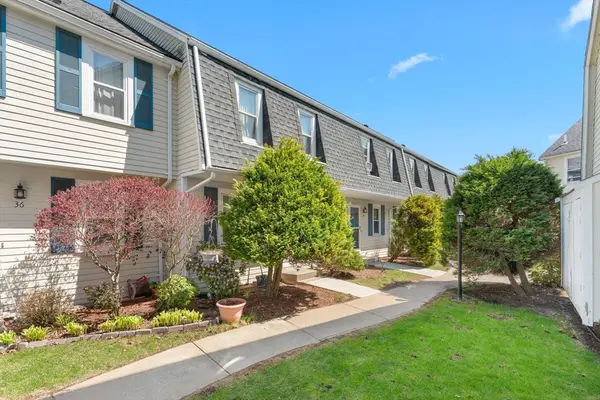 335 E Washington St #38, North Attleboro, MA 02760