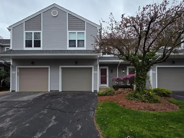 204 Treasure Island Rd #204, Webster, MA 01570