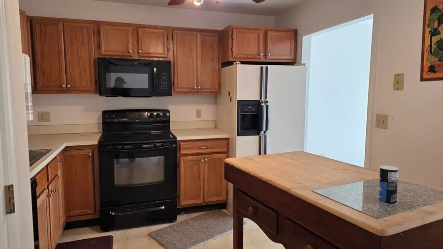 204 Treasure Island Rd #204, Webster, MA 01570 - #3