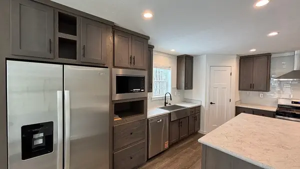 21 Pinrock Drive, Sturbridge, MA 01566