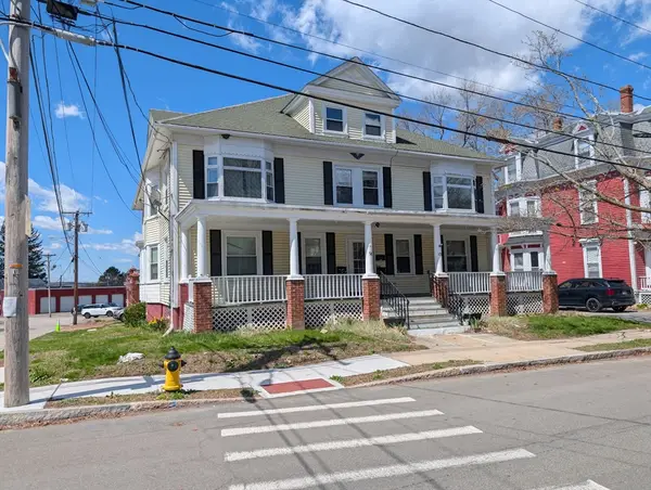 98-100 Webster St, Haverhill, MA 01830