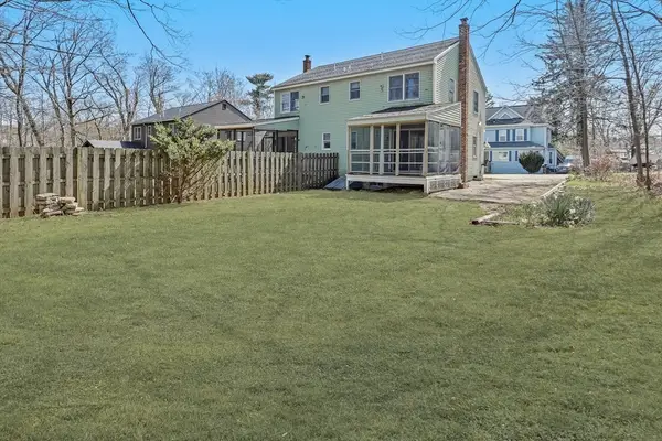 4 Maplewood Avenue #1, Amesbury, MA 01913