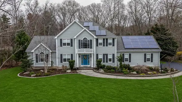 36 Tupelo Rd, Westport, MA 02790