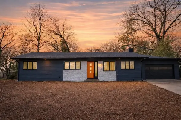 105 Overlook Dr, Springfield, MA 01118