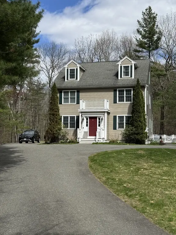 11 Averill Rd #A, Middleton, MA 01949