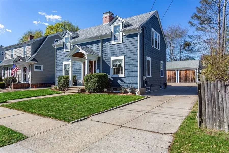 32 Wannamoisett Rd, East Providence, RI 02914 - #2