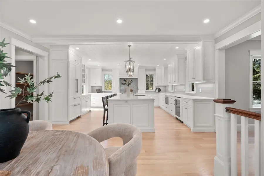 6 Revolutionary, Lexington, MA 02421 - #2