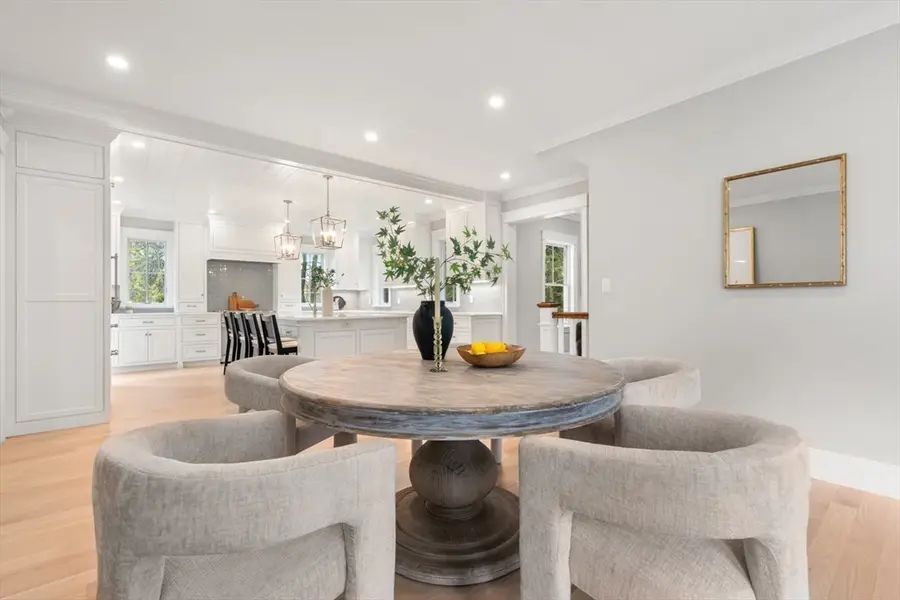 6 Revolutionary, Lexington, MA 02421 - #3