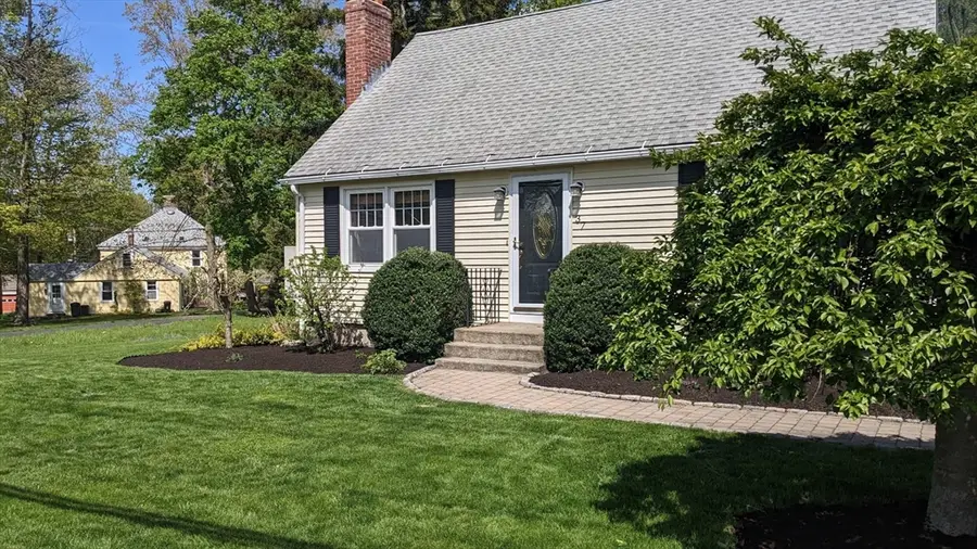 37 Maple St, West Boylston, MA 01583 - #3