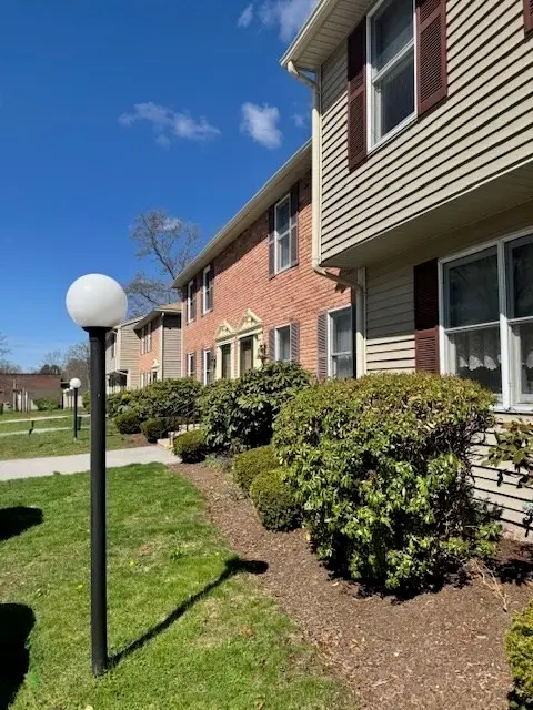 34 Eastern Ave. #M, Webster, MA 01570 - #2