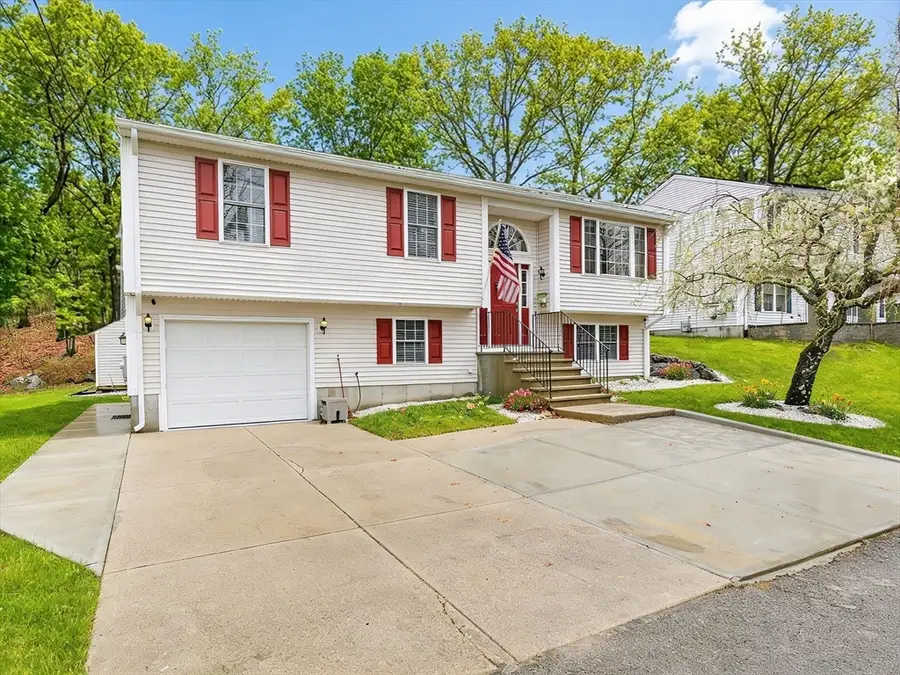 234 Minerva Ave, Cumberland, RI 02864 - #2