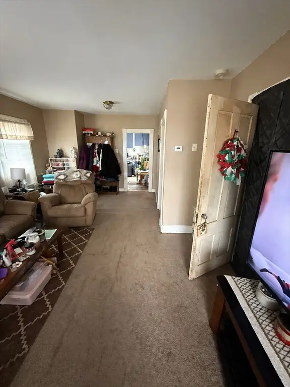 174-1/2 Grinnell St, New Bedford, MA 02740 - #3