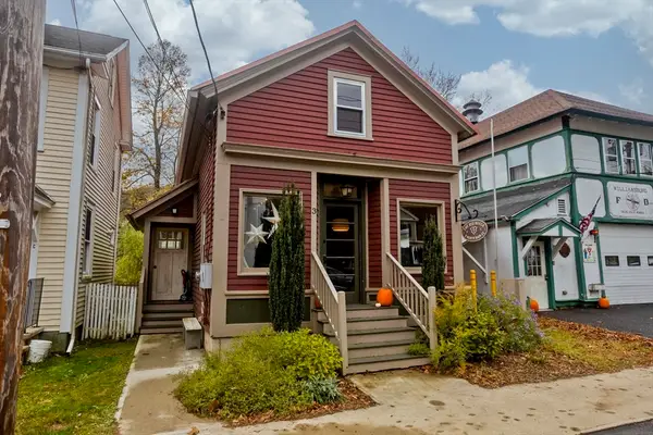 3 North Main St, Williamsburg, MA 01096