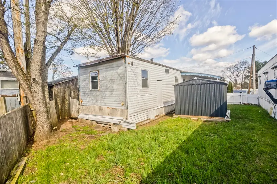 38 Klondike Ave, Westfield, MA 01085 - #2