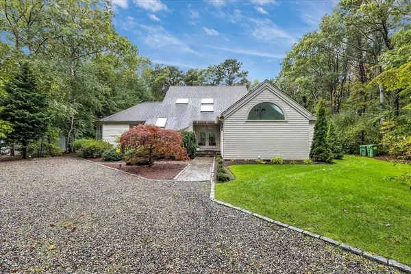 50 Topping Lift, Mashpee, MA 02649