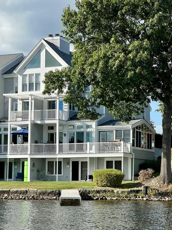 22 Union Point Rd #22, Webster, MA 01570