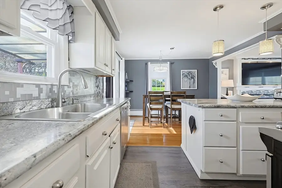 89 Coburn Dr, Lowell, MA 01854 - #3