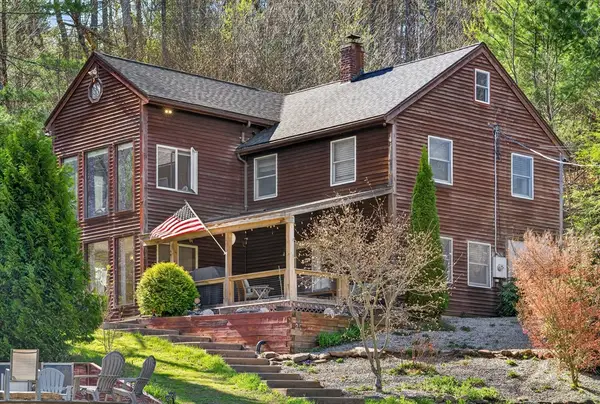 156 Wales Rd, Brimfield, MA 01010