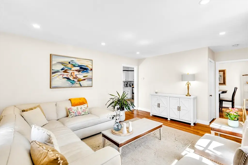 18 Mayflower Rd, Northborough, MA 01532 - #1
