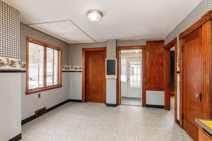 46 Ward Street, Athol, MA 01331 - #3