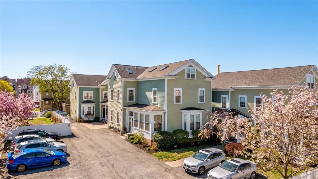 121 East Cottage St #APT 4, Boston, MA 02125 - #1