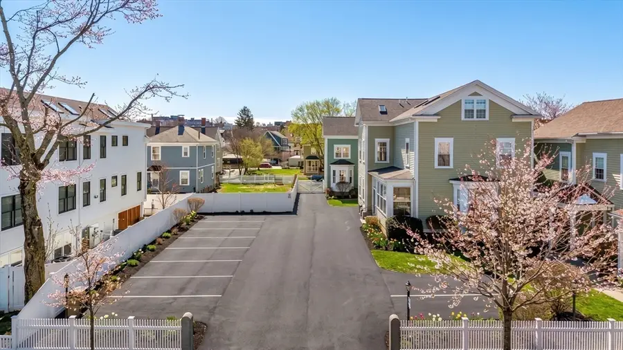 121 East Cottage St #APT 4, Boston, MA 02125 - #3