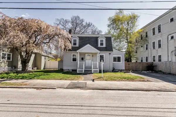 16 Market St, Lawrence, MA 01843