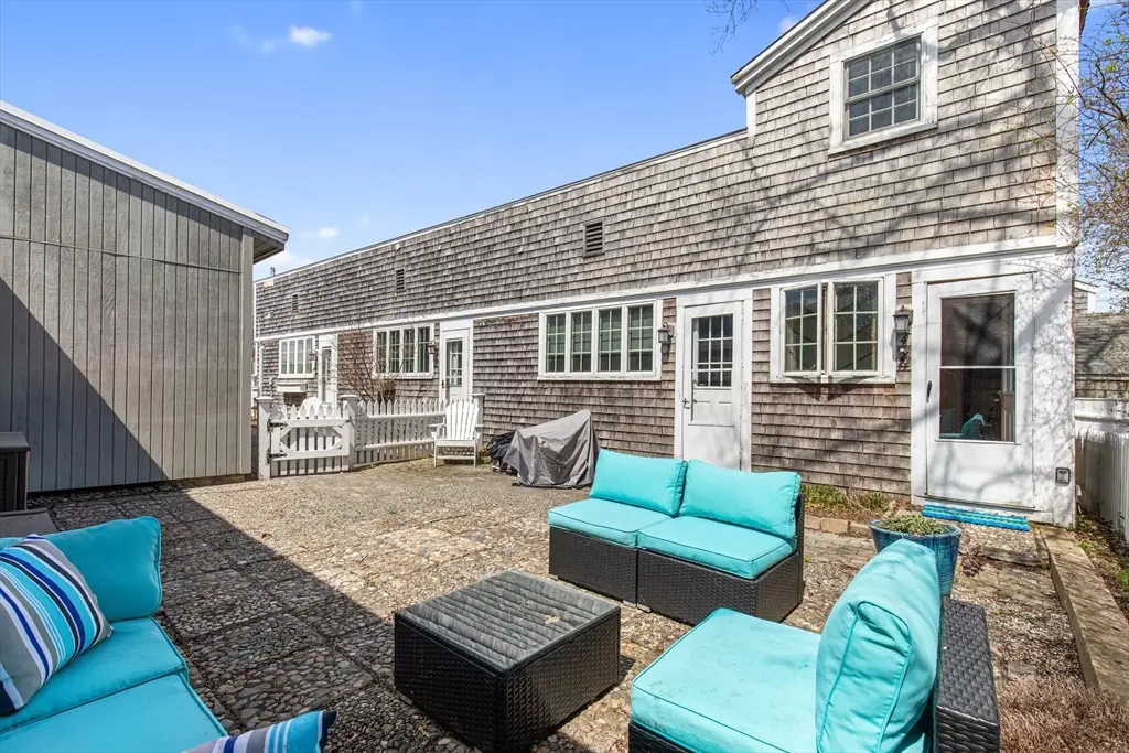 3 Bradford St #4, Provincetown, MA 02657 - #1