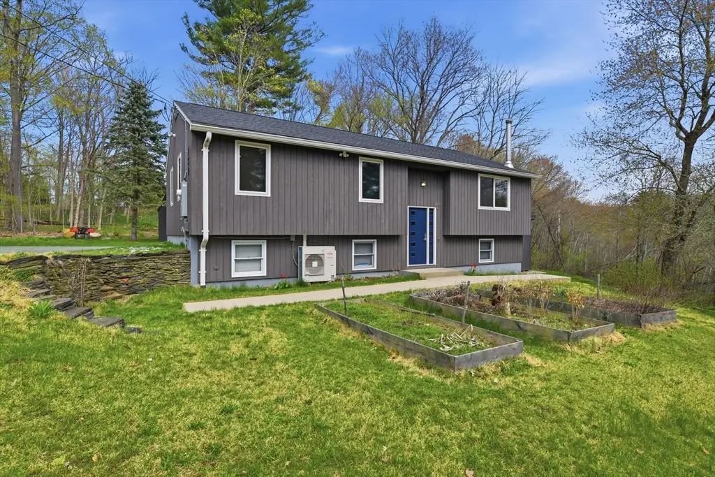 138 West St, Easthampton, MA 01027 - #1