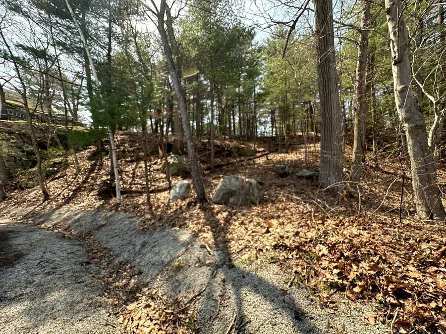 14 Cliff Rd, Saugus, MA 01906 - #3