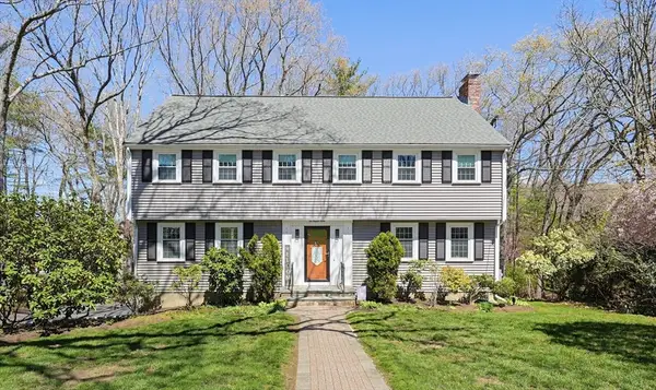 6 Duggan Dr, Framingham, MA 01702