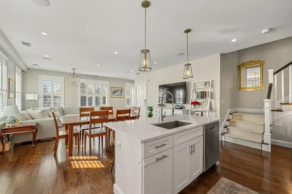 884 Adams St #D, Boston, MA 02124