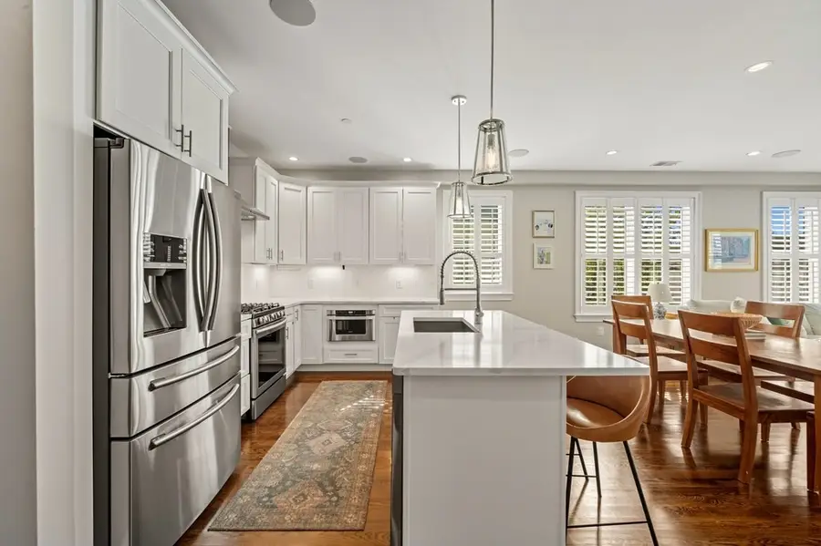 884 Adams St #D, Boston, MA 02124 - #3